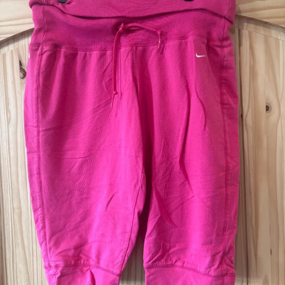 Nike Pink Capri Pants Size XL - Picture 1 of 3